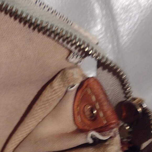 Authentic Louis Vuitton Damier Azur Eva 4-Way Bag 💙🤍 - Picture 4 of 16